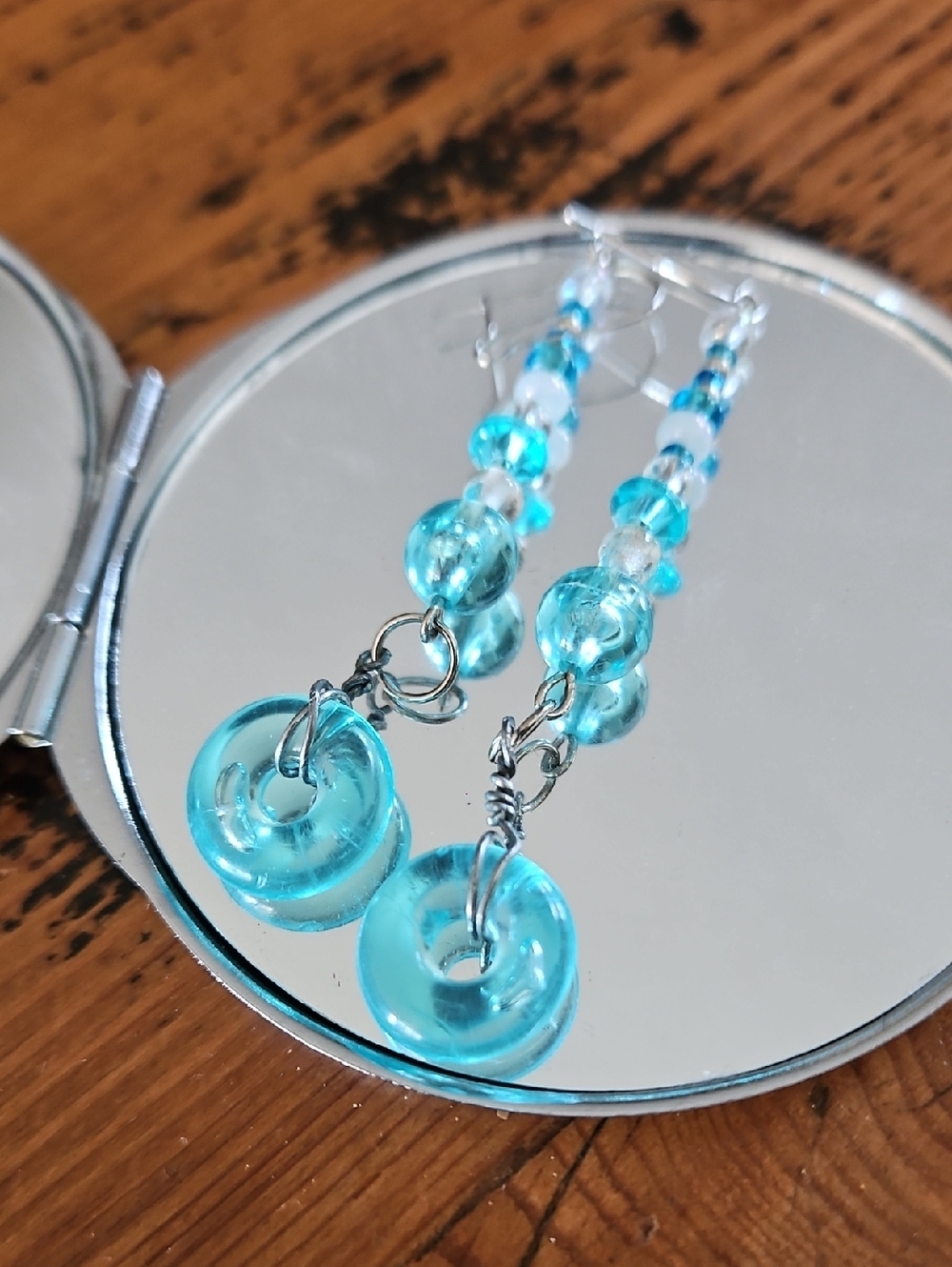 🕶️Hand Crafted Silver Closure Aqua Blue Glass Dangle Earrings